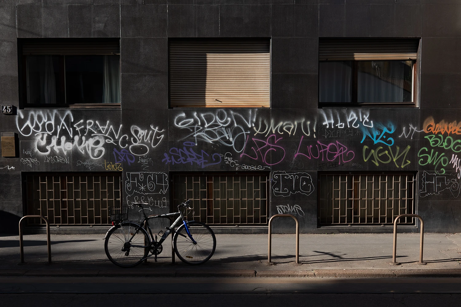 Daniel Annbjer - Graphic Design & Art Direction